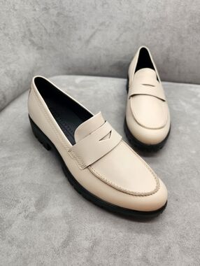 Ecco Dress Loafers Women's 9.5 Ivory Leather Modtray Penny Chunky Lug New $180
